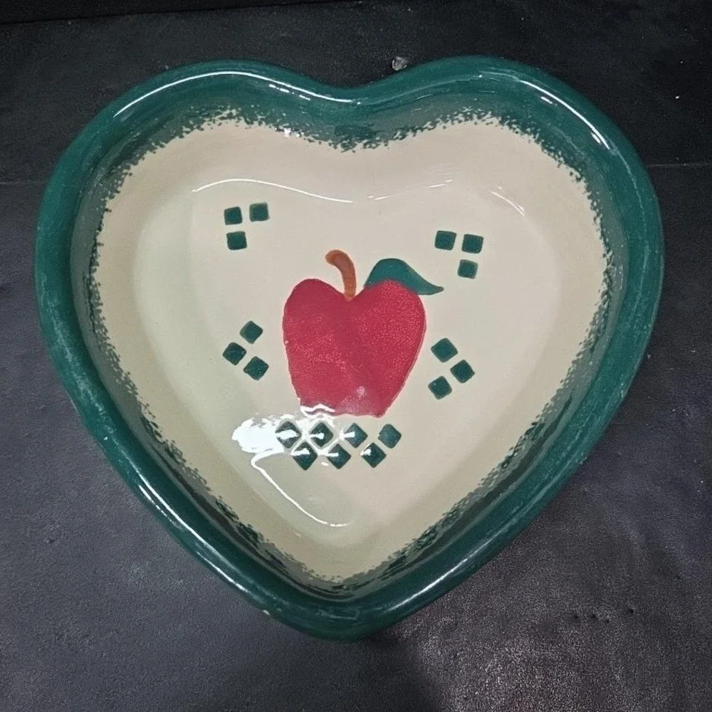 Heart Shaped Stoneware Bakeware, Vintage Country Apple‎ Design, Casserole Dish